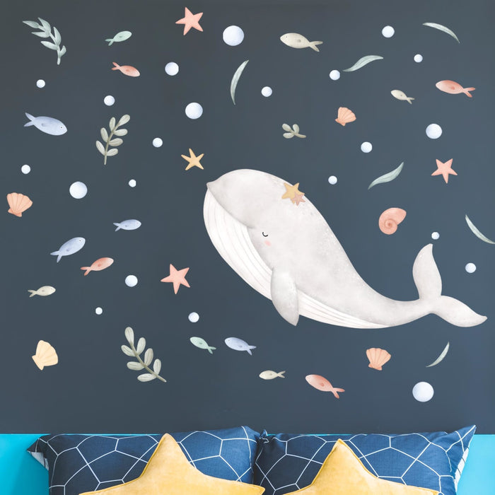 Adesivi murali da sogno con balene grigie e pesci